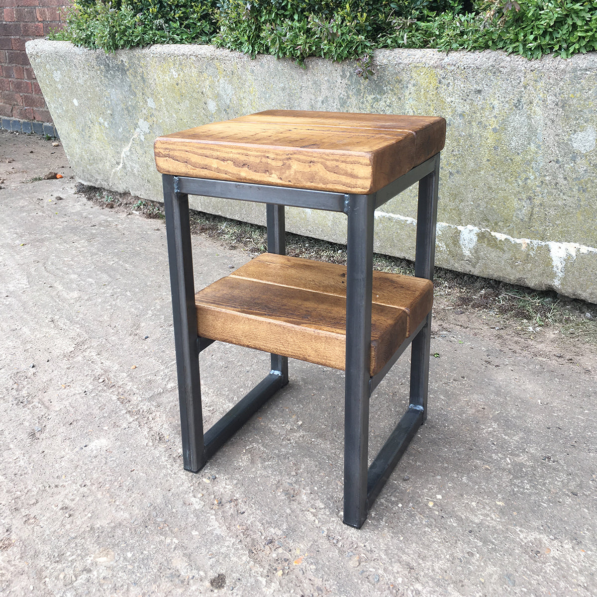 Holmbury Bedside / Side Table