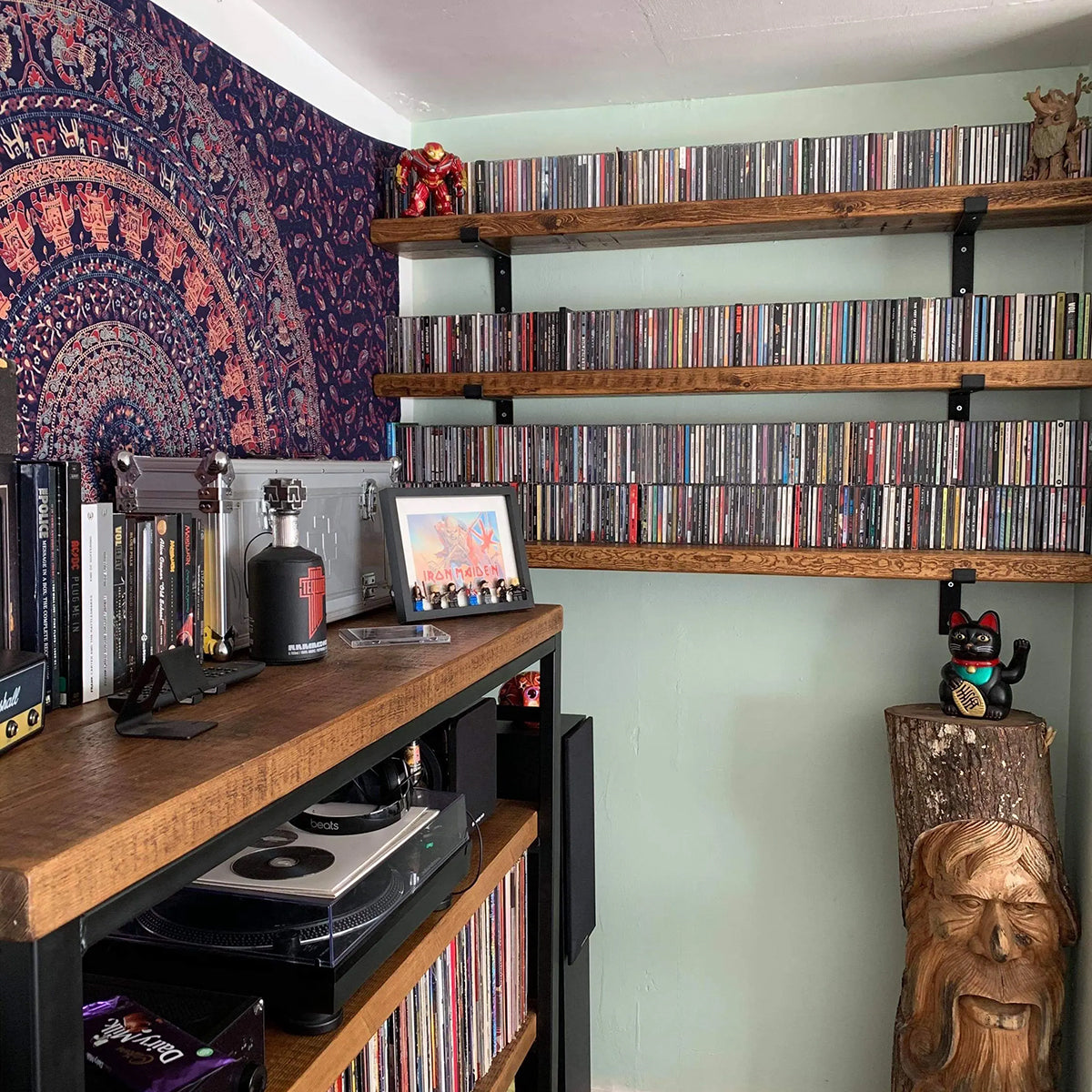 Ashstead Shelf (with handmade brackets)